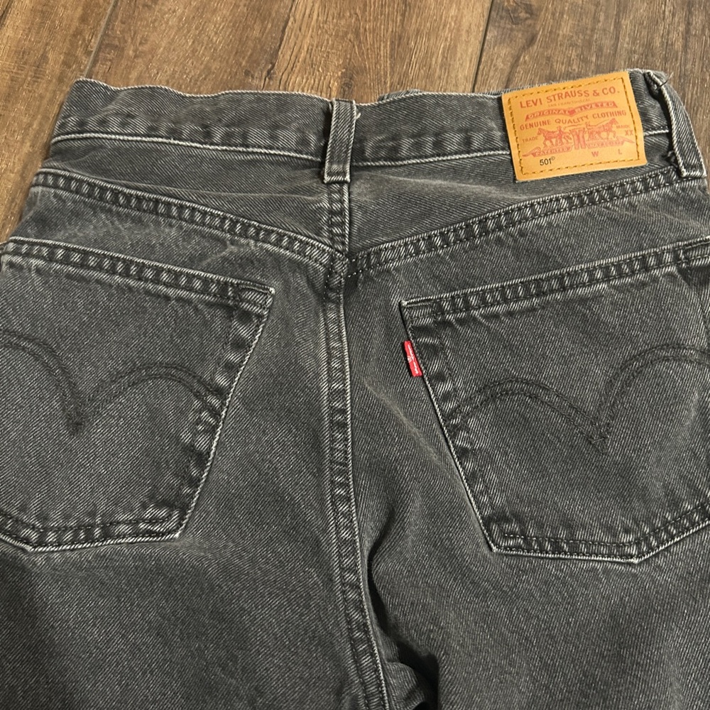 Levi’s Premium 501 Original jeans in a faded black wash. - Picture 4 of 6